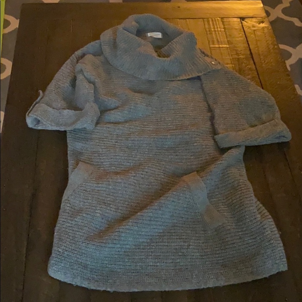Maternity tunic sweater